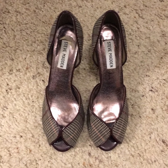 Steve Madden Plaid Peep Toe Heels - Picture 5 of 7